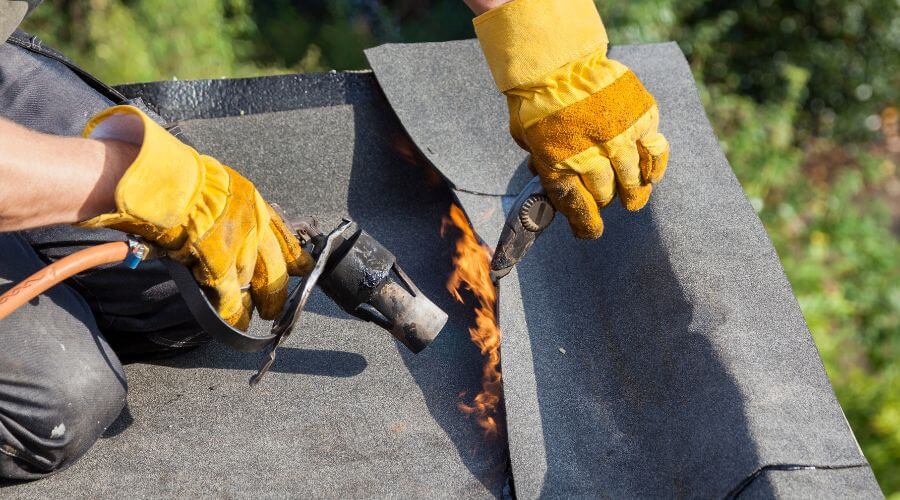 Professional flood damage restoration services in Luling, TX